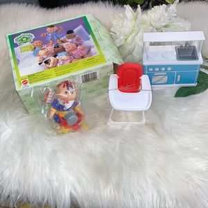 1997 Cabbage Patch Kids Collectible Feeding Playset 4” Doll High Chair Stove